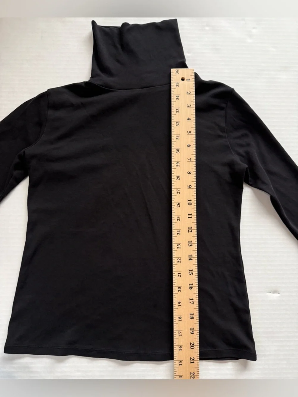 DEFECT Ann Taylor Weekend Collection Turtleneck Top Black Size S - Picture 4 of 8